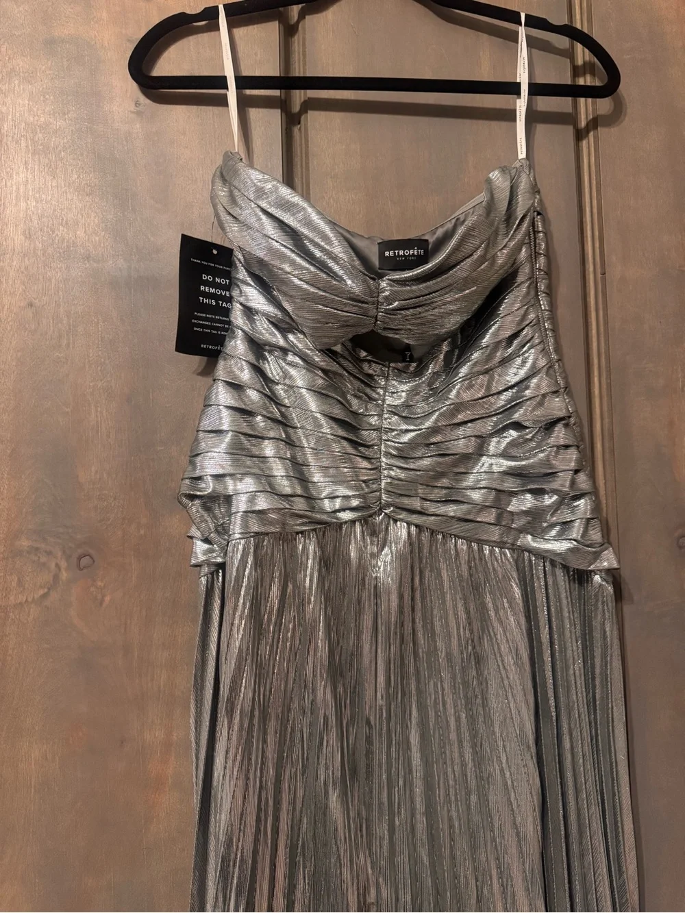 Retrofête Silver Shimmery Evening Dress - Picture 6 of 8